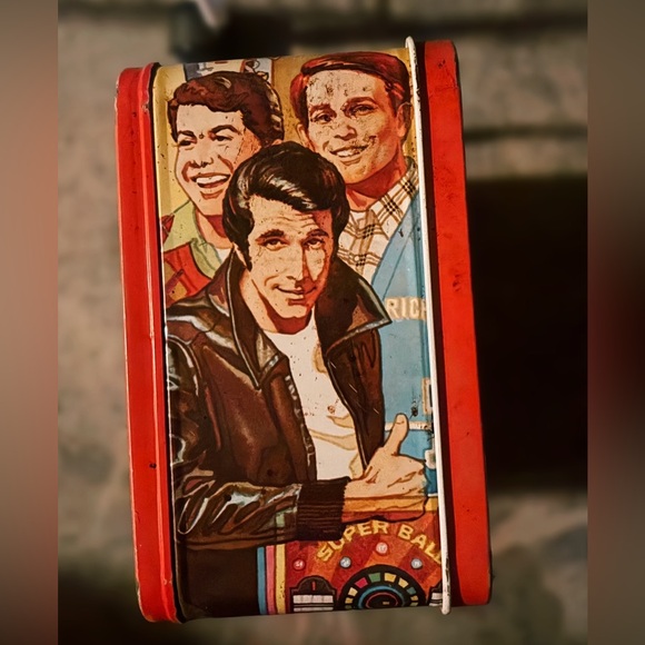 Vintage “The Fonz” Red Metal Lunchbox with thermos - Picture 2 of 4